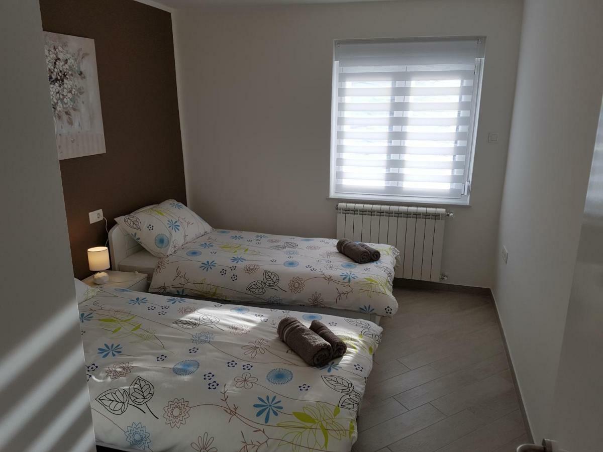 קוסטרנה Apartment Laura מראה חיצוני תמונה