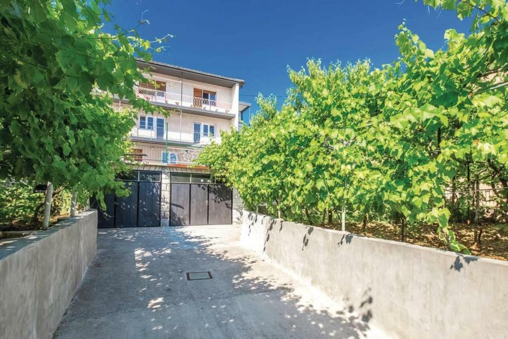 קוסטרנה Apartment Laura מראה חיצוני תמונה